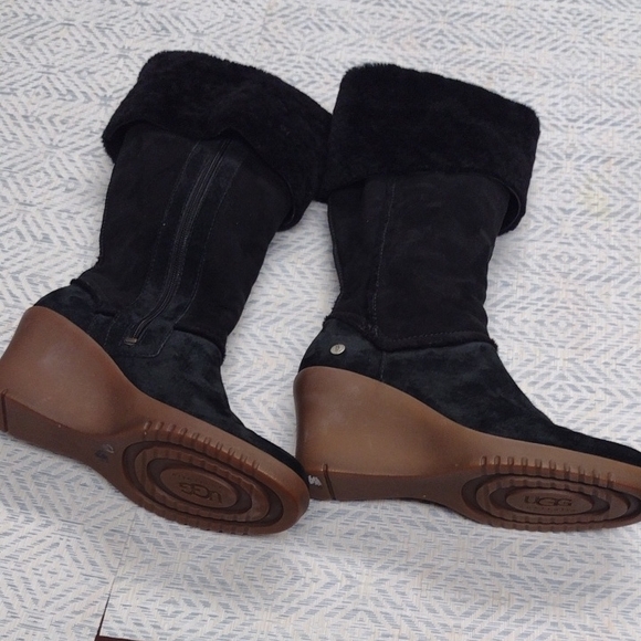 UGG Black Suede Winter Boots - Picture 11 of 13